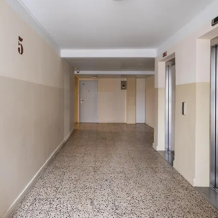 Metro Swietokrzyska Comfort Apartment Warsaw Exterior photo