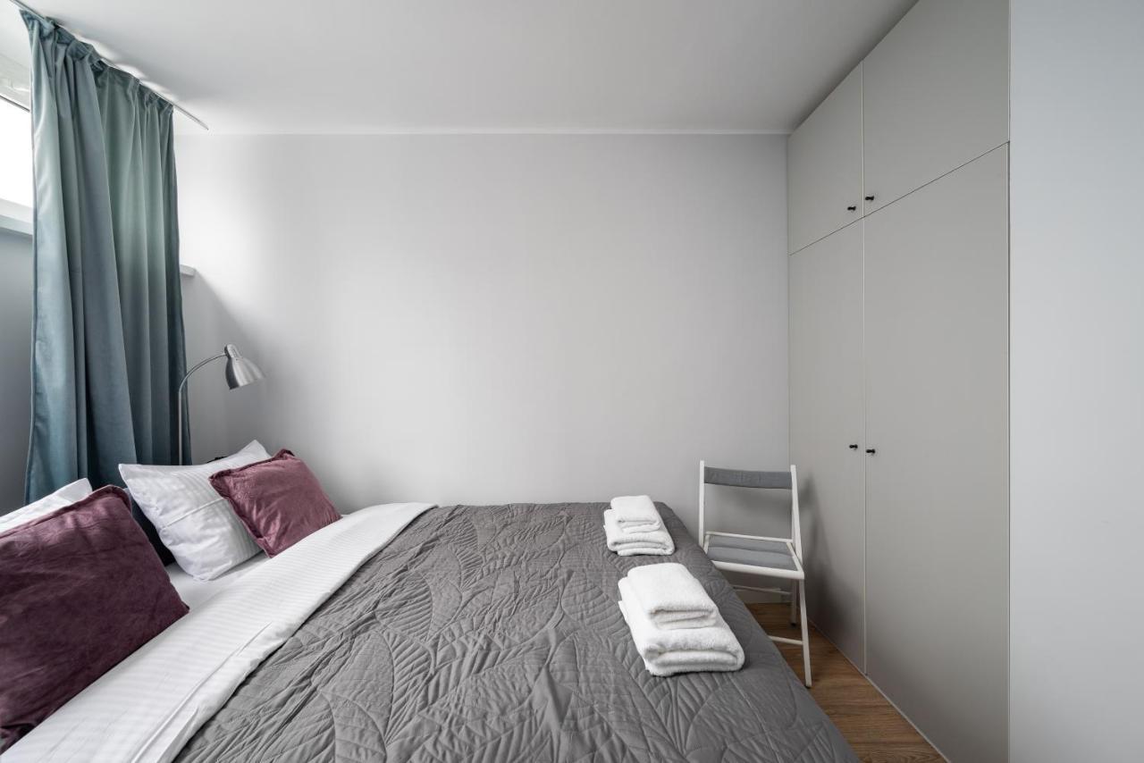 Metro Swietokrzyska Comfort Apartmán